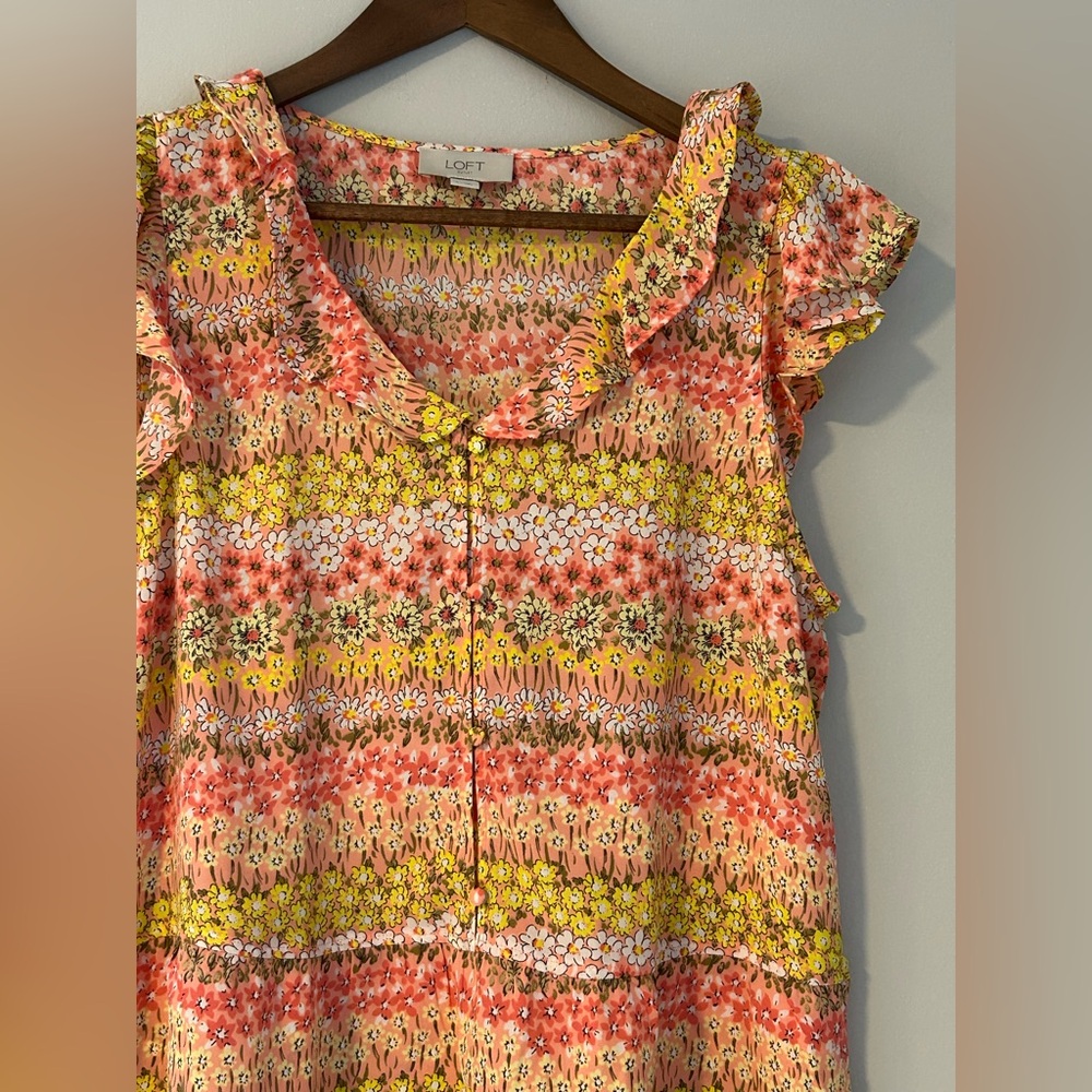 LOFT Outlet Floral Ruffle Sleeve Blouse - Size Small - Picture 3 of 5